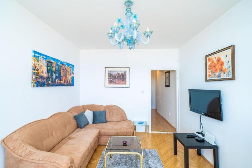 Lero Sea View Apartment *