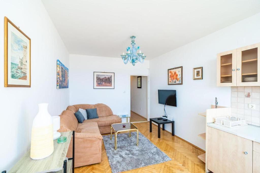 Apartment Lero Sea View *